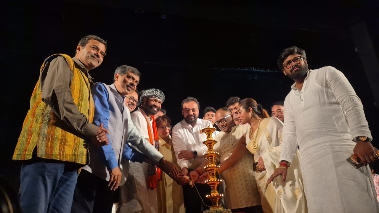 বেতার শিল্পী বীরেন্দ্র কৃষ্ণ ভদ্র ও সংগীত শিল্পী কিশোর কুমারের জন্ম দিবস পালিত 