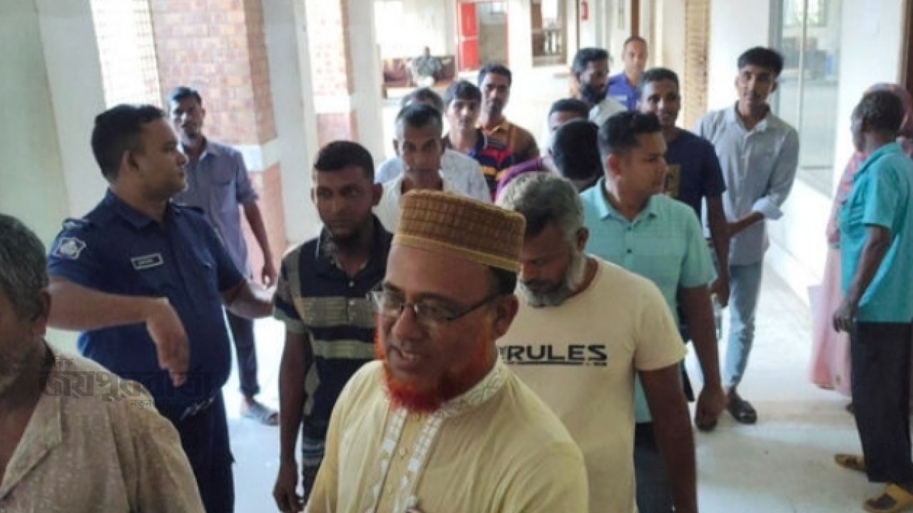 সাতক্ষীরা শ্যামনগর ইউপি চেয়ারম্যান ও সহযোগী কারাগারে