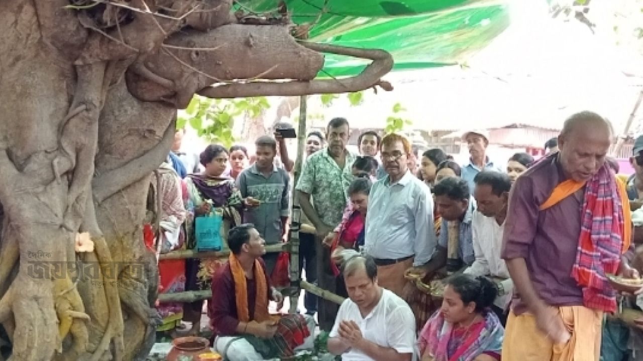 সাতক্ষীরায় ধর্মীয় উৎসব মনসা পূজা অনুষ্ঠিত 