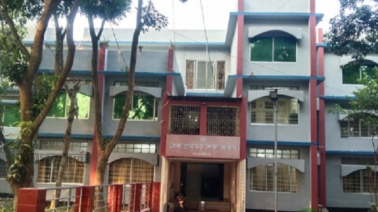 সাতক্ষীরায় সহকারী শিক্ষকের নিয়োগপত্র পেলেন ১৯৯ জন 