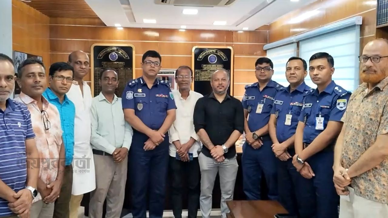সুনামগঞ্জের পুলিশ সুপারের সাথে মতবিনিময় করলেন 
