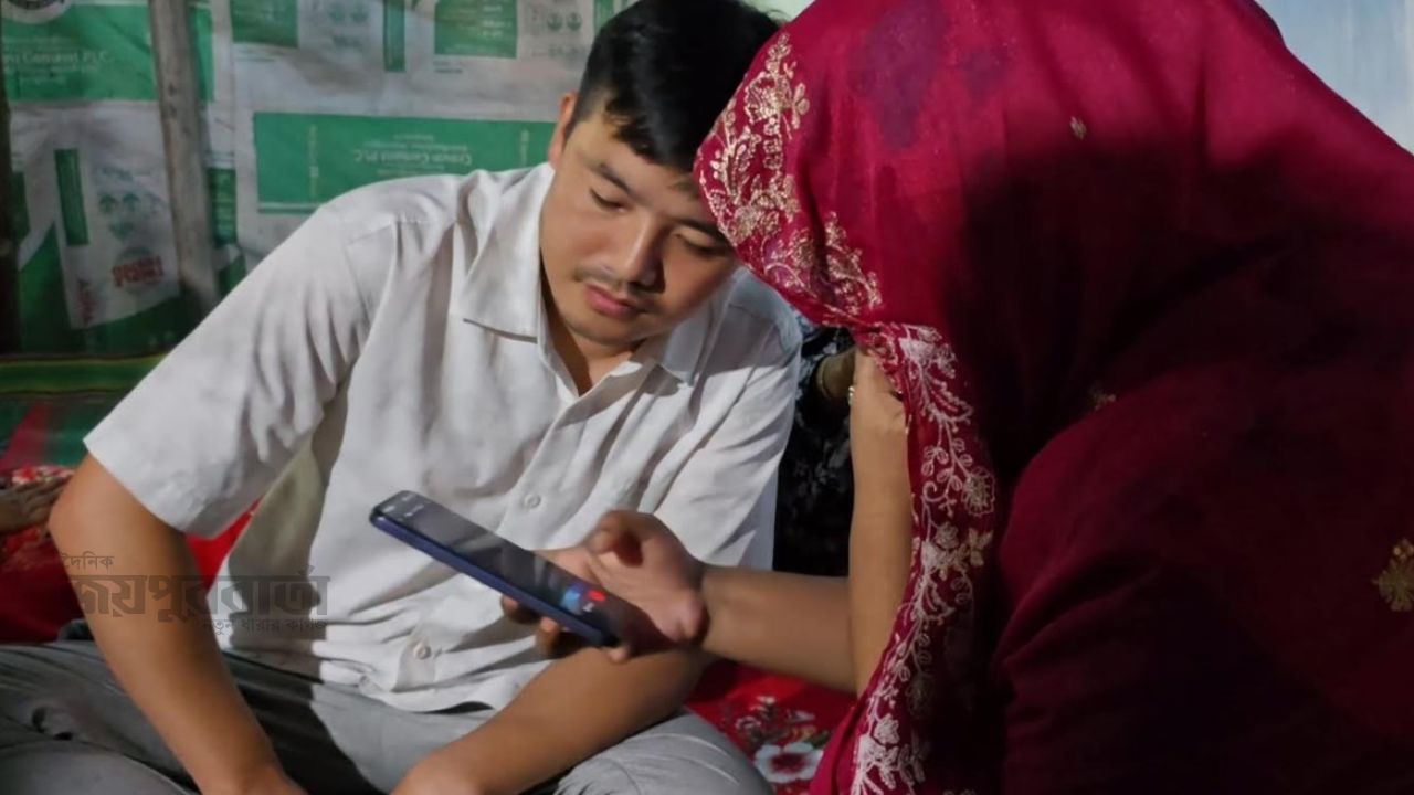 প্রেমের টানে চীন থেকে হিলিতে যুবক, বিয়ে করলেন বাংলাদেশি তরুণীকে