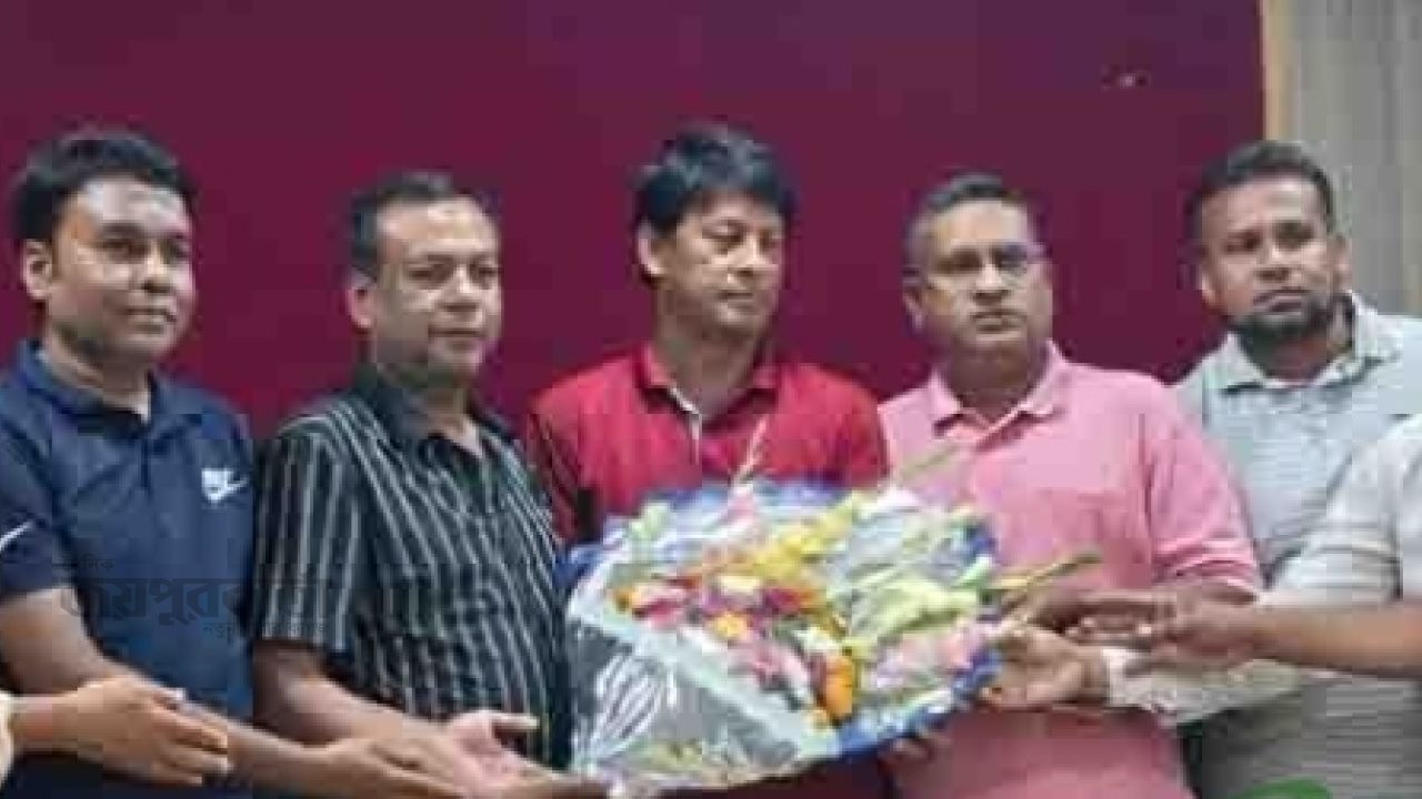 সাতক্ষীরায় প্রেসক্লাবের নেতৃবৃন্দের সাথে জেলা যুবদলের শুভেচ্ছা বিনিময়