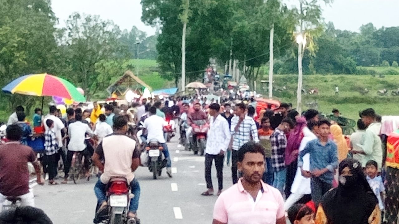 সবুজ প্রকৃতির মাঝে বন্ধুদের ব্যতিক্রমী উদ্যোগ 