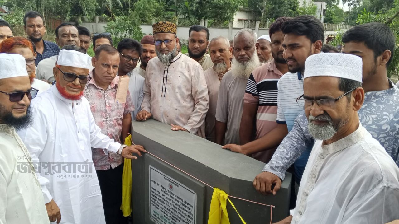 বদরগঞ্জে তিস্তানদীর উপর নির্মিত ব্রিজ উদ্বোধন 