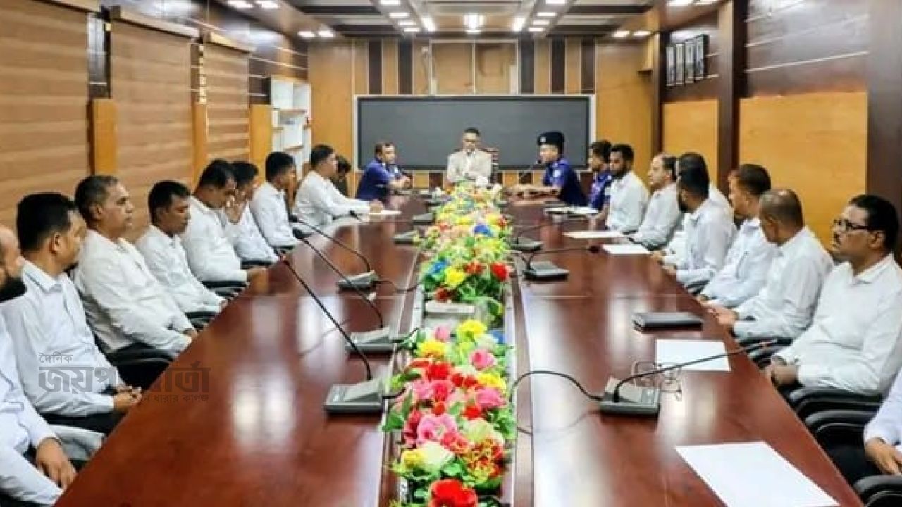 ডিআইজির ভোলা জেলা পুলিশের বিশেষ শাখা পরিদর্শন