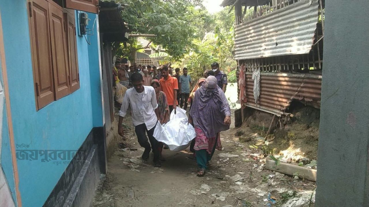আটঘরিয়ায় ফ্যানের সঙ্গে ঝুলন্ত অবস্থায় প্রবাসীর স্ত্রীর মরদেহ উদ্ধার