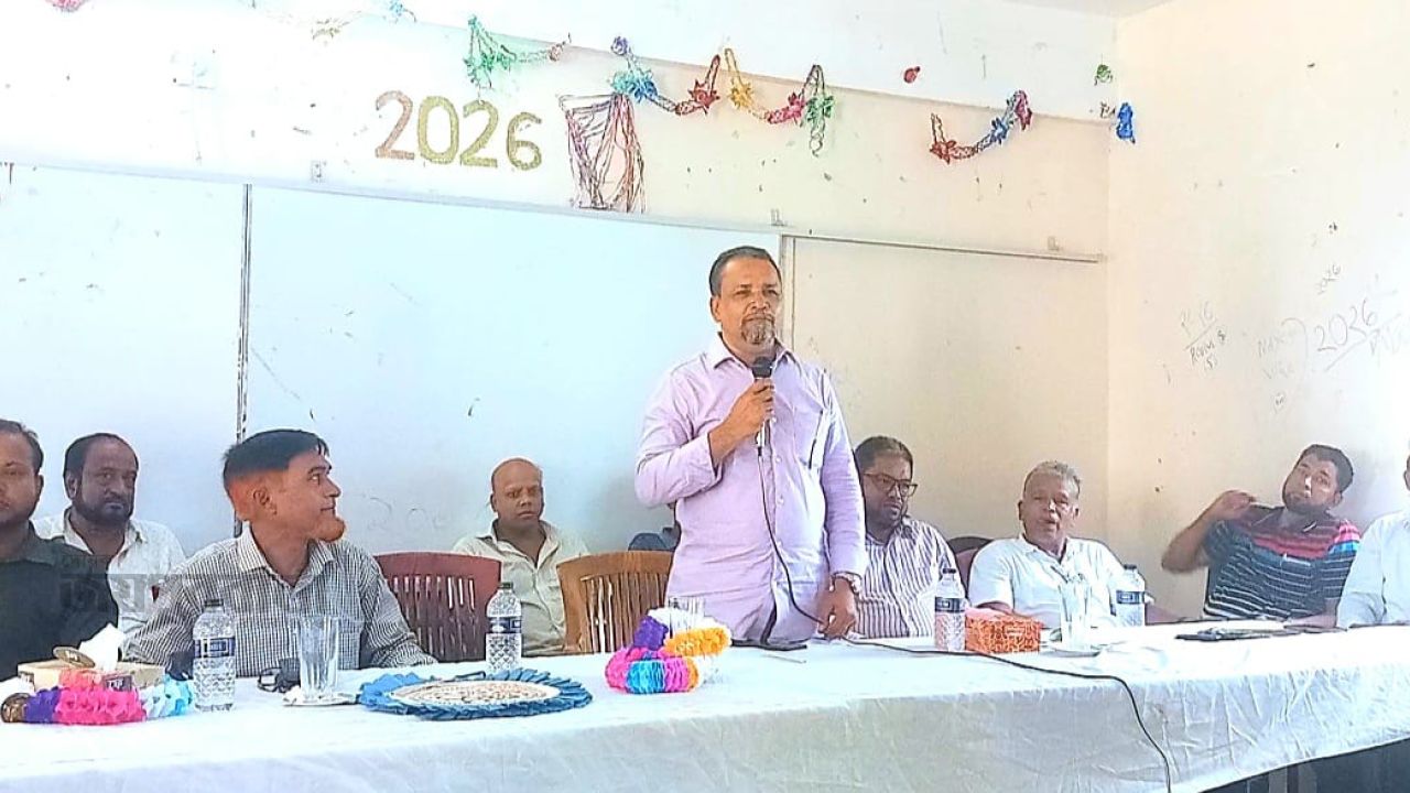 কাঁঠালিয়ায় বিদ্যালয়ের নবগঠিত কমিটির পরিচিতি সভা