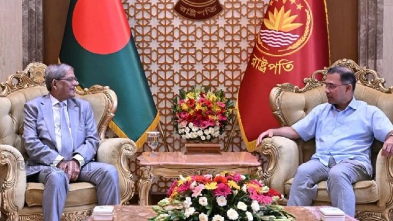 রাষ্ট্রপতির সাথে প্রধানমন্ত্রী তারেক রহমানের সৌজন্য সাক্ষাৎ 