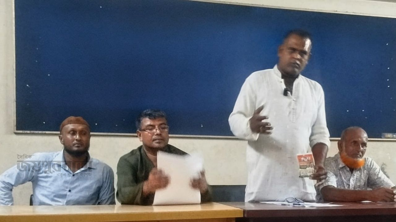 হাসিমপুরে দোকান-বাড়ি হামলা, গ্রেপ্তার ও নিরাপত্তায় সংবাদ সম্মেলন