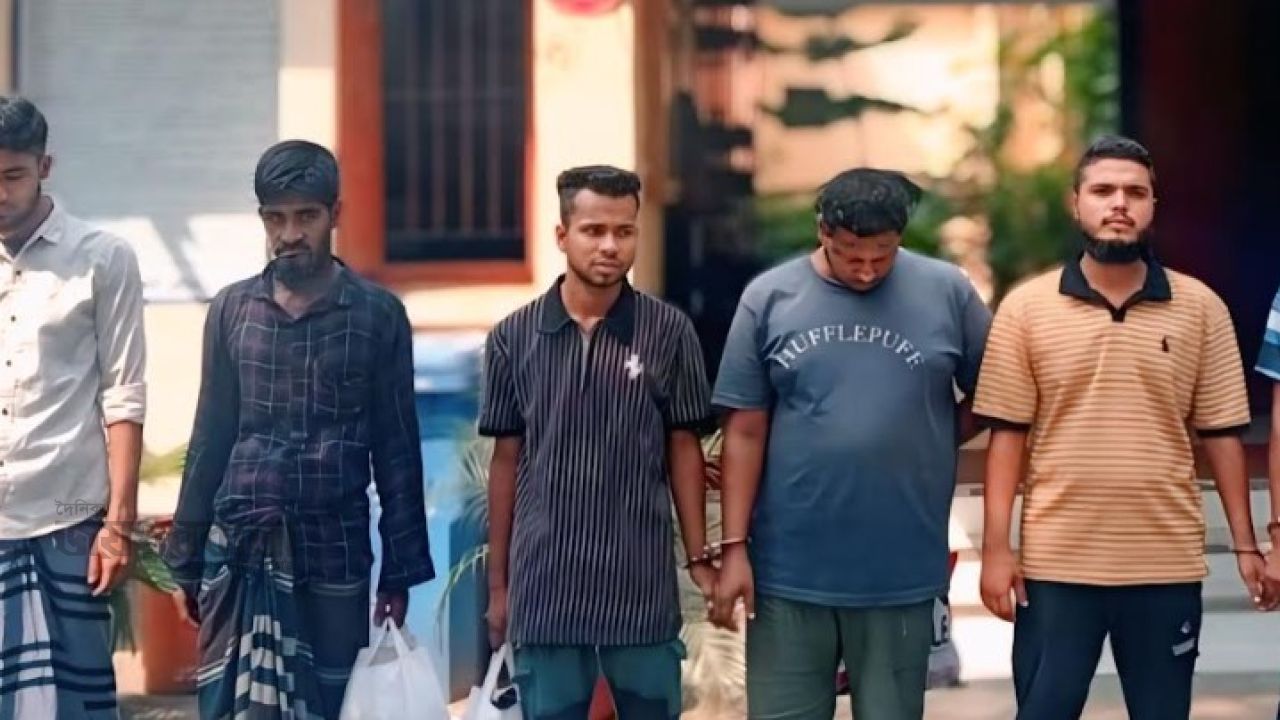 দুপচাঁচিয়ায় পুলিশের বিশেষ অভিযান: মাদকসহ গ্রেপ্তার ৬