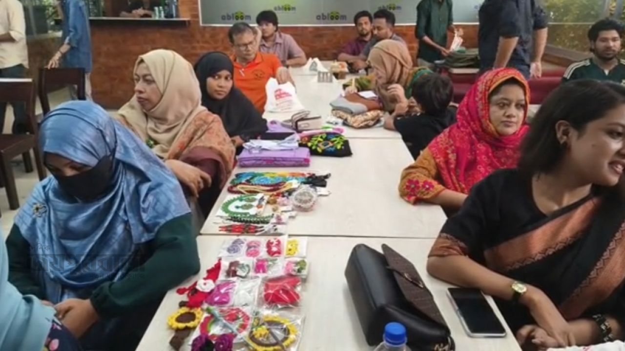 ফরিদপুরে পণ্য বৈচিত্র্যায়ন ও গ্রাহক অভিজ্ঞতা বিষয়ক কর্মশালা অনুষ্ঠিত