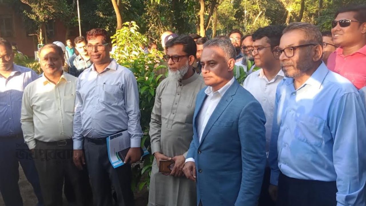 পার্বতীপুরে রেলমন্ত্রী,১৮ বছরে ব্যয় ২.৬৩ লাখ কোটি,উন্নয়ন কোথায়?
