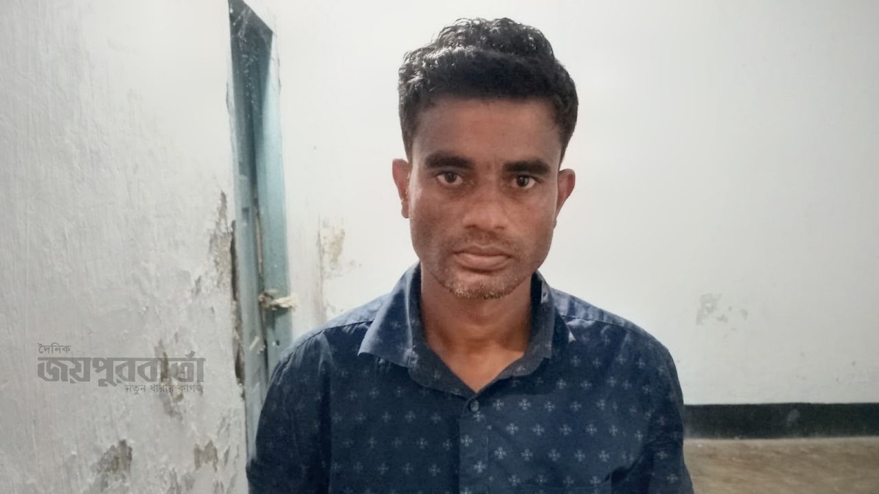 ঘোড়াঘাটে ১৯৮ পিস ইয়াবাসহ ইউপি সদস্য গ্রেপ্তার
