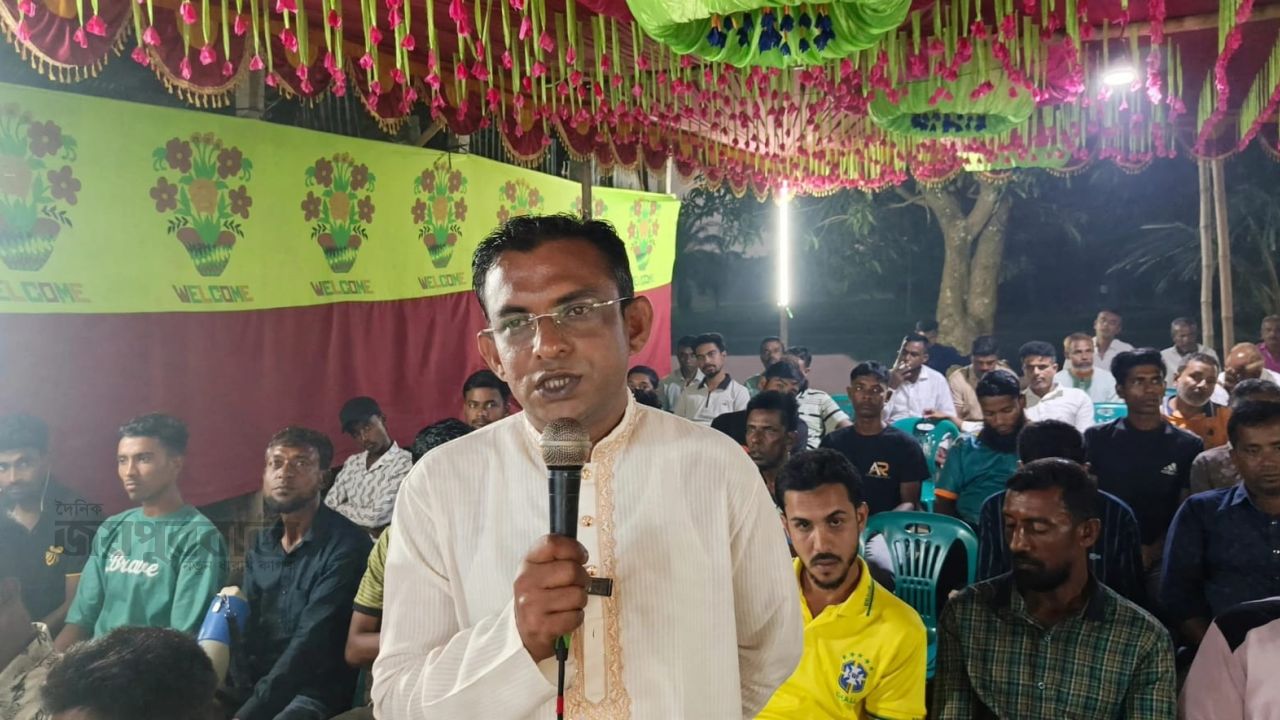 বারহাট্টায় চেয়ারম্যান পদে আলোচনার শীর্ষে মোস্তাফিজুর রহমান 
