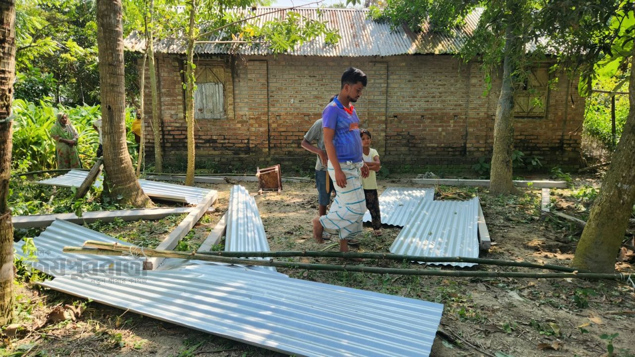 গুরুদাসপুরে জমির বিরোধে বৃদ্ধাকে পিটিয়ে আহত,ঘরবাড়ি ভাঙচুরের অভিযোগ