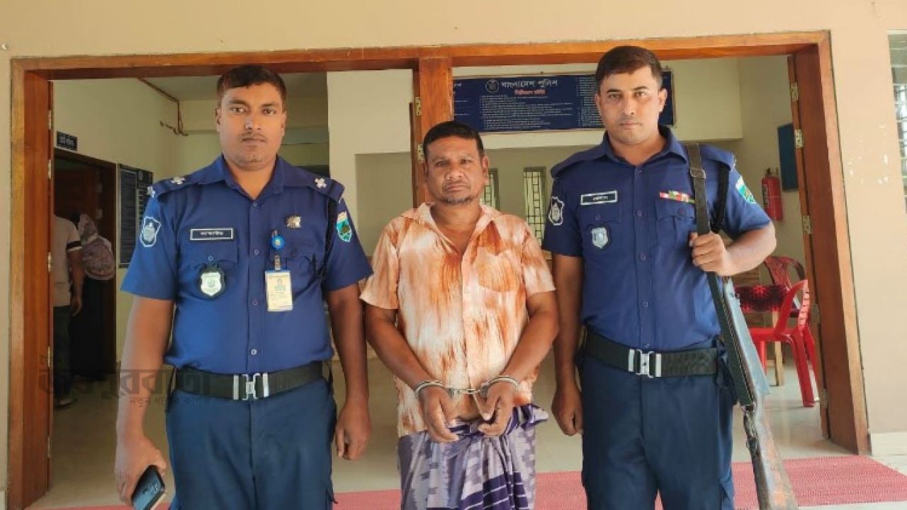মহাদেবপুরে ১৯ মামলার আসামি মাদক ব্যবসায়ী বদি গ্রেপ্তার