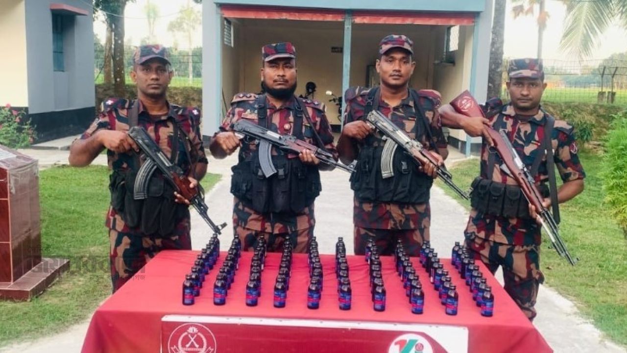 ধামইরহাটে বিজিবির অভিযানে ভারতীয় ফায়ারডিল সিরাপ জব্দ
