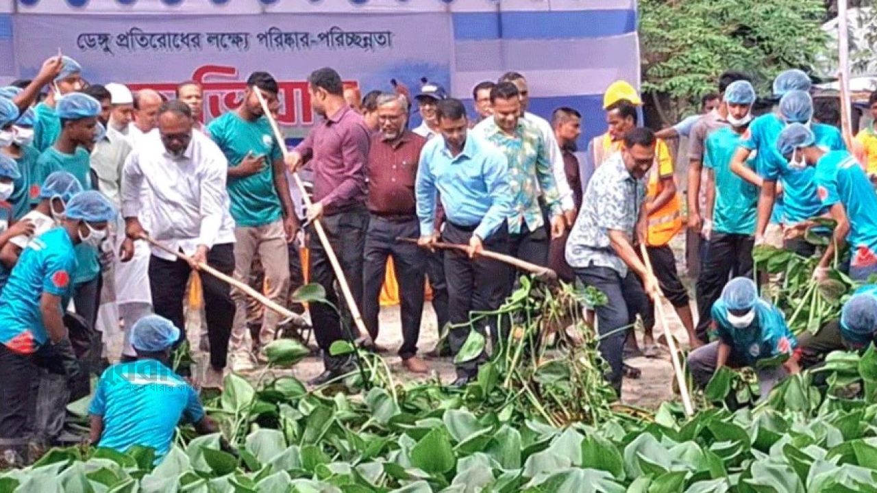 ডেঙ্গু প্রতিরোধের লক্ষ্যে জয়পুরহাটে পরিষ্কার-পরিচ্ছন্নতা অভিযান 